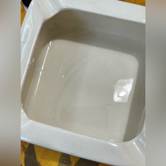 Pair (two) of Vintage Canadian Whiskey Club Square Ashtrays by Wade - Picture 5 of 5